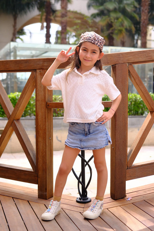 Beyaz Delikli Polo Yaka T-Shirt